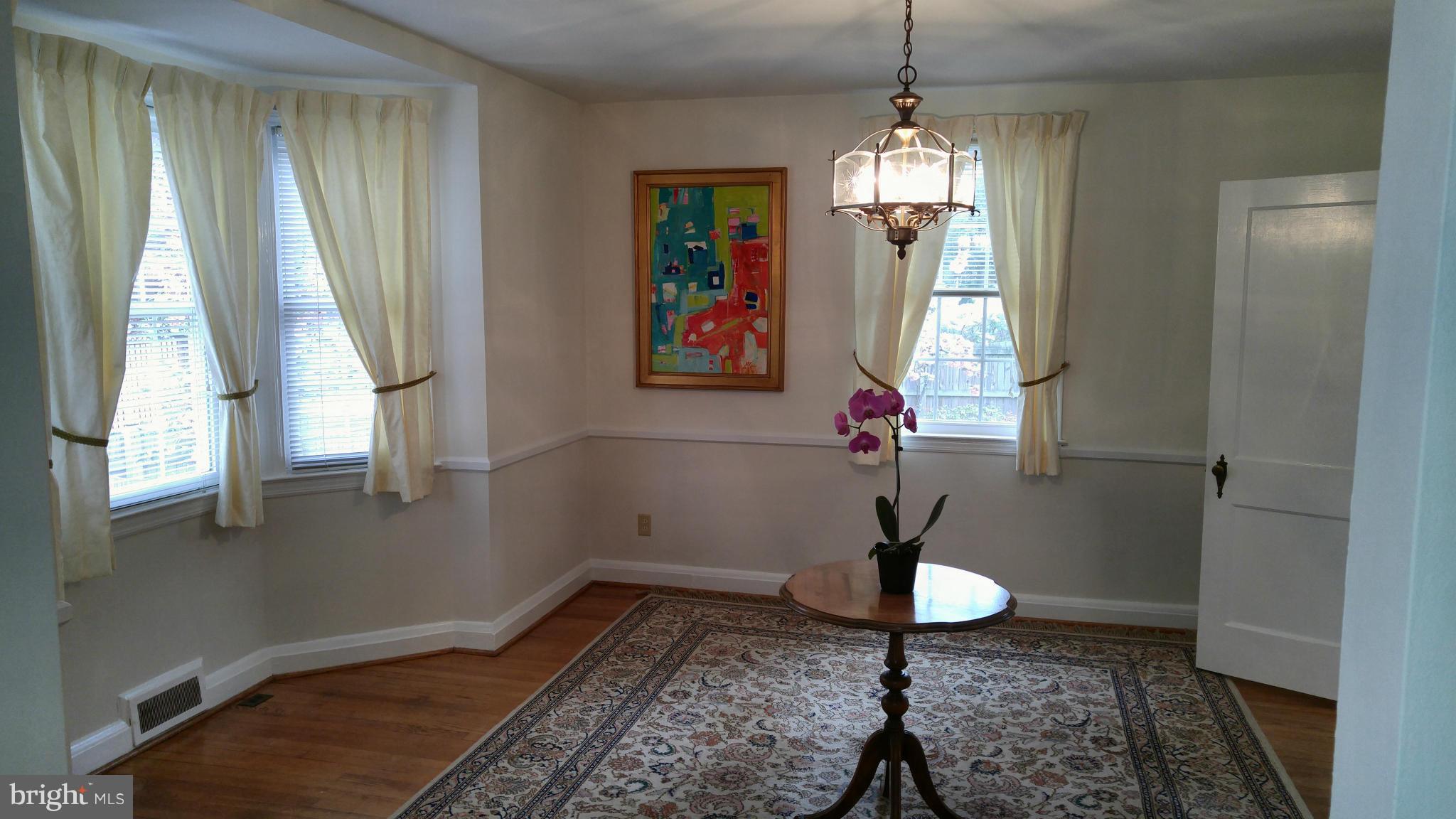 141 Murdock Road Baltimore, MD 21212 - Photo 9 of 30 Dining Room
