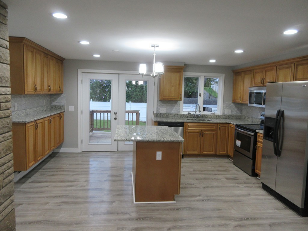 181 Massasoit Road Worcester, MA 01604 - Photo 2 of 30 Gallery Image 2