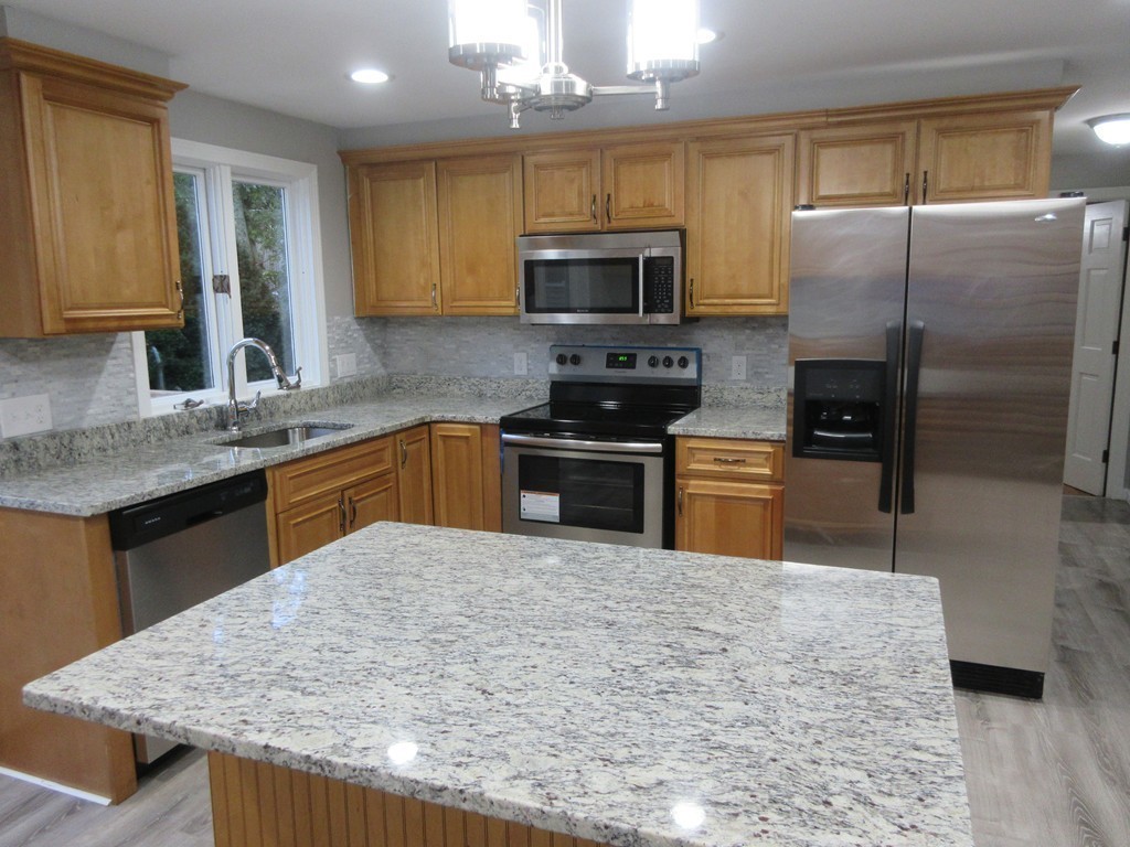 181 Massasoit Road Worcester, MA 01604 - Photo 3 of 30 Gallery Image 3