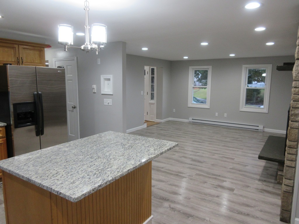 181 Massasoit Road Worcester, MA 01604 - Photo 8 of 30 Gallery Image 8