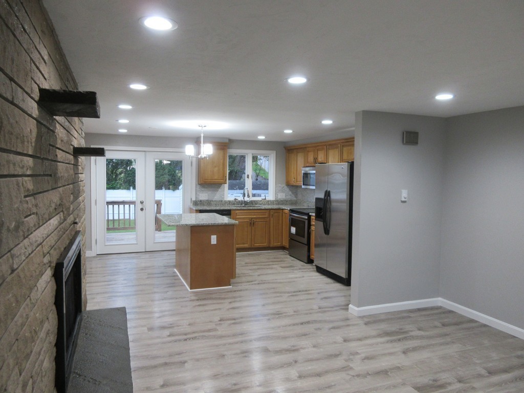 181 Massasoit Road Worcester, MA 01604 - Photo 9 of 30 Gallery Image 9