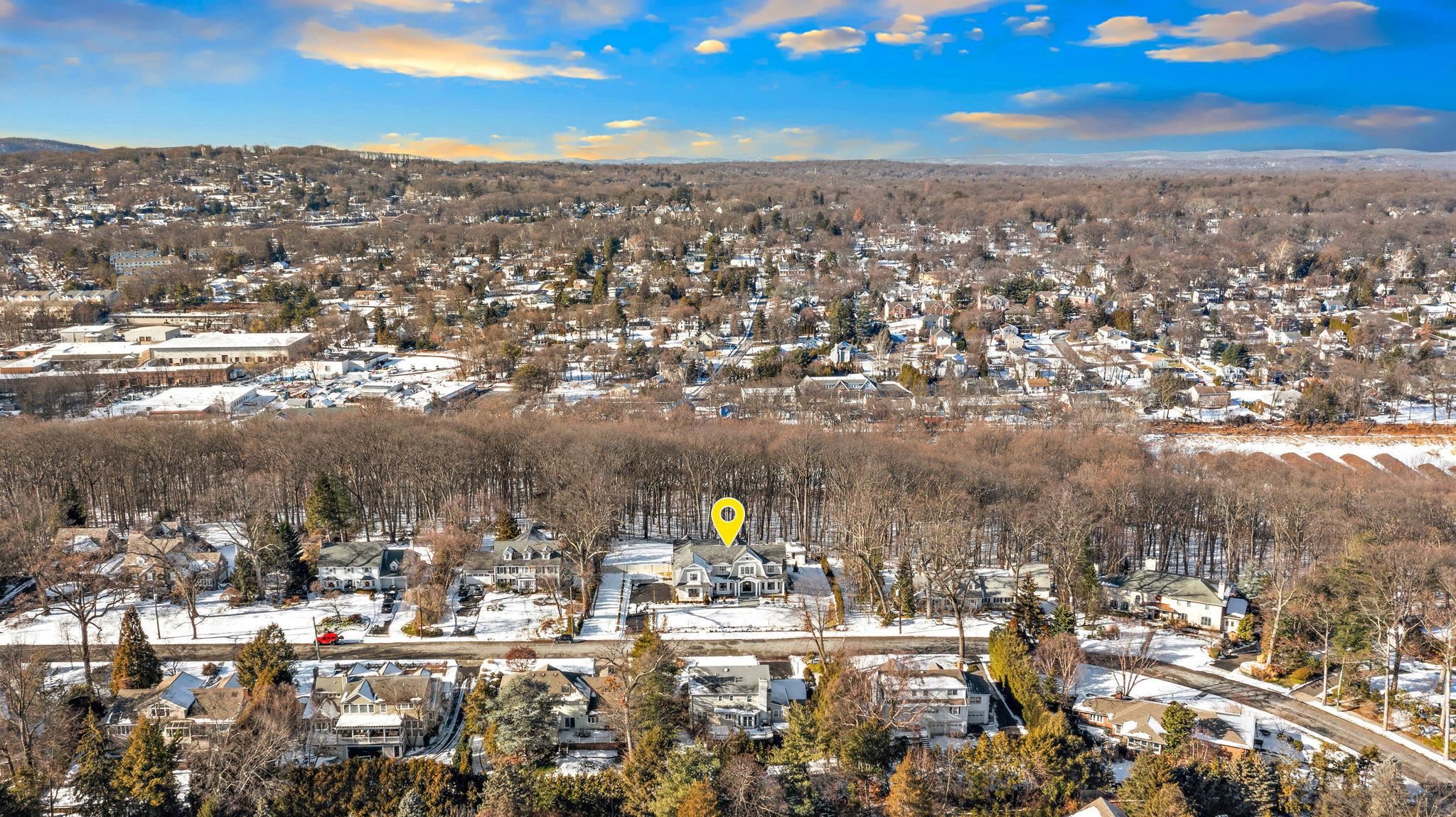 396 Knollwood Road Ridgewood, NJ 07450 - Photo 8 of 50