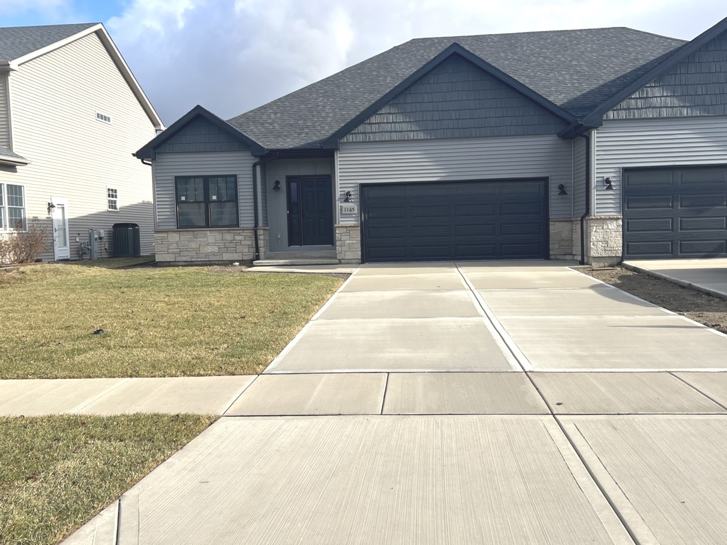 1165 Farmstone Drive Diamond, IL 60416 - Photo 1 of 23