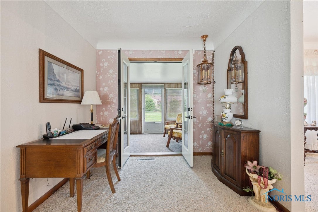 5201 Pawnee Road Toledo, OH 43613 - Photo 22 of 30 Gallery Image 22