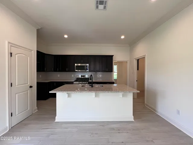 $2,200 | 107 Tenor Street, Youngsville, LA 70592