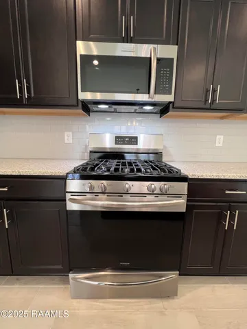 $2,200 | 107 Tenor Street, Youngsville, LA 70592