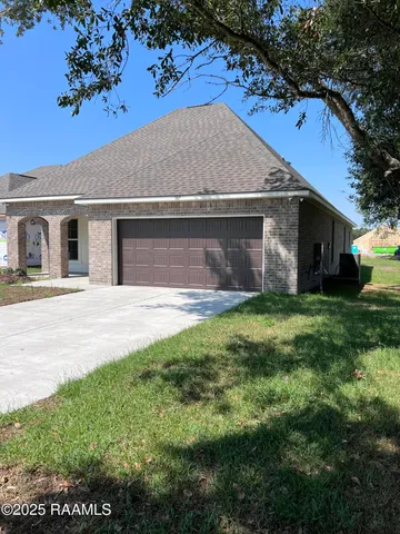 $2,200 | 107 Tenor Street, Youngsville, LA 70592