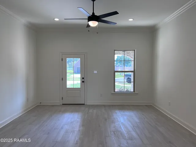 $2,200 | 107 Tenor Street, Youngsville, LA 70592