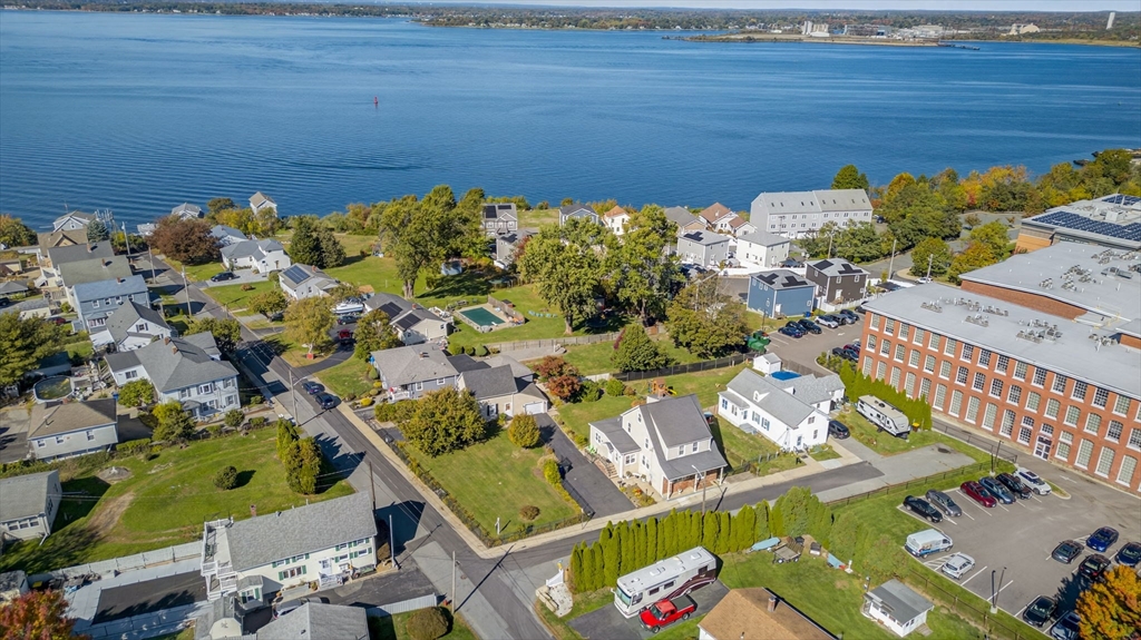 25 Winward Street Fall River, MA 02724 - Photo 3 of 36