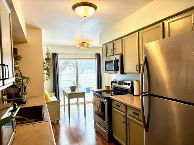 $195,000 | 1719 Wesley Avenue, Unit 2, Janesville, WI 53545