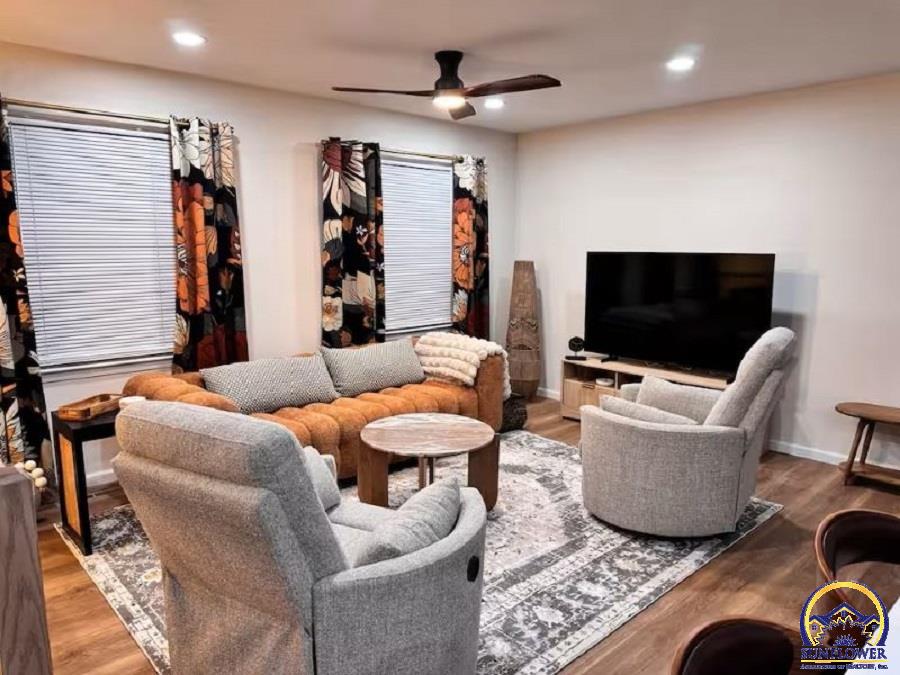 4234 Northwest Fielding Road Topeka, KS 66618 - Photo 2 of 21