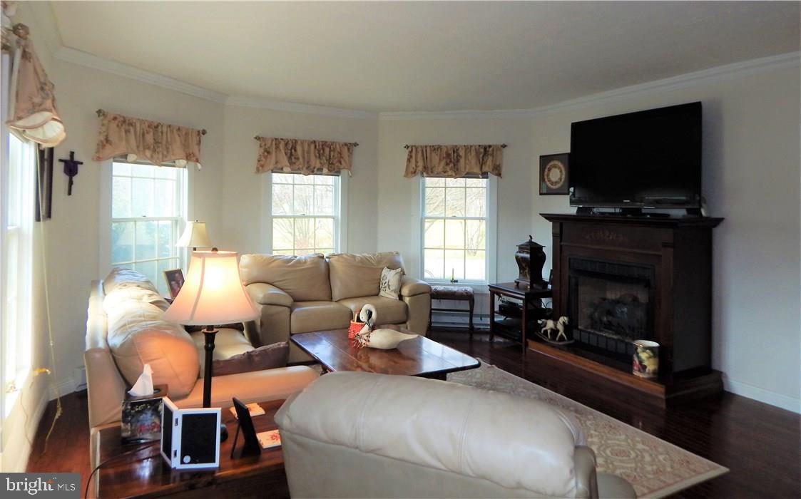 12337 Line Road Delmar, DE 19940 - Photo 3 of 29