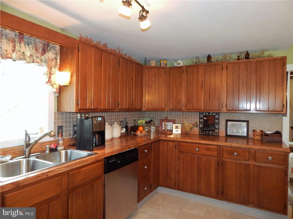 12337 Line Road Delmar, DE 19940 - Photo 8 of 29