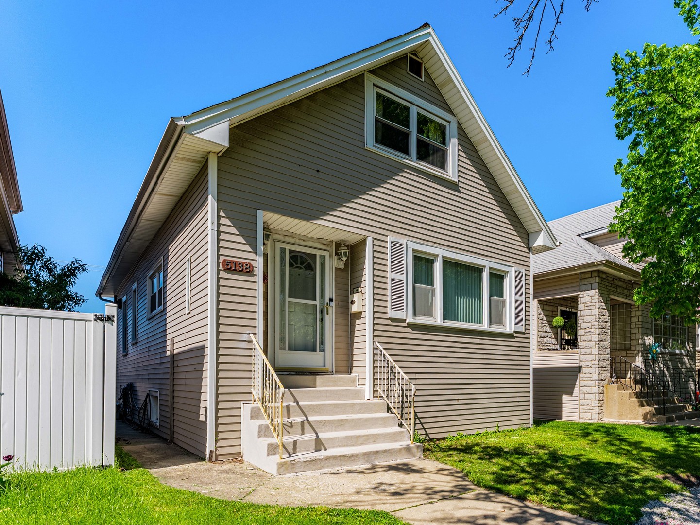 5138 West Addison Street Chicago, IL 60641 - Photo 2 of 28 Gallery Image 2