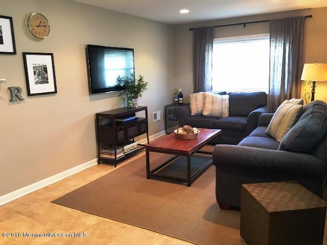 41 Ridge Place Neptune City, NJ 07753 - Photo 12 of 25 0011_f2fef671-746d-4e03-8c15-a43de71dea0
