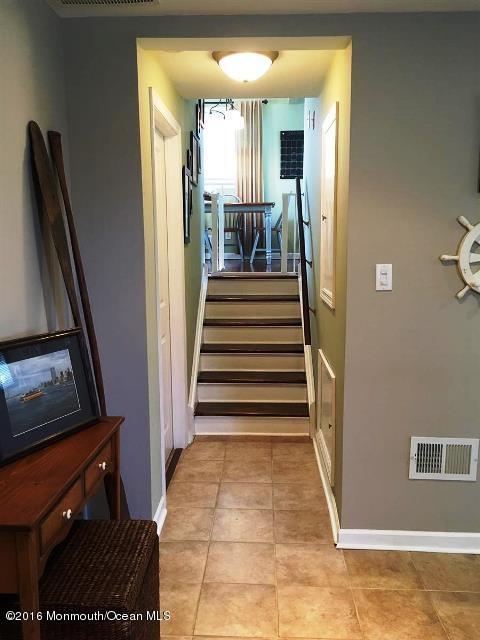 41 Ridge Place Neptune City, NJ 07753 - Photo 10 of 25 0009_b5c9bd86-3ea2-42c7-bbad-585a3a79868
