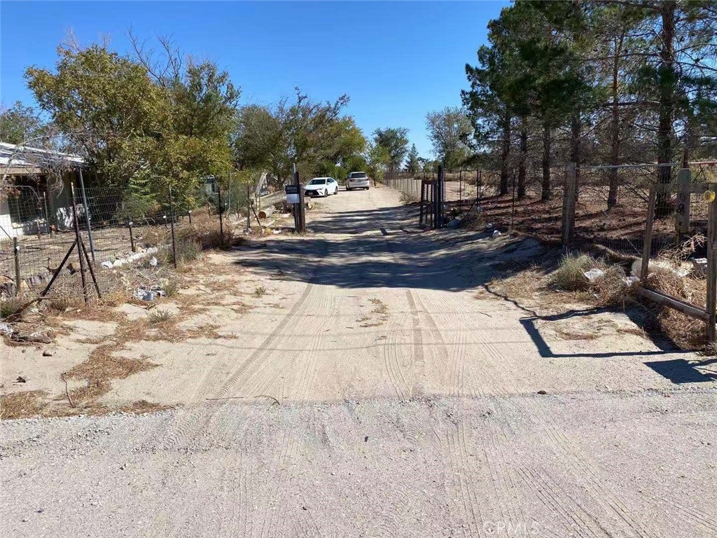10849 Barstow Road Lucerne Valley, CA 92356 - Photo 2 of 9