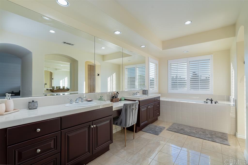 1801 Lagrange Road Chula Vista, CA 91913 - Photo 17 of 25 Gallery Image 17