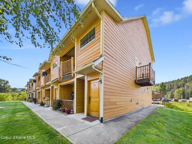 $289,000 | 99 Lookout Peak Drive, Pinehurst, ID 83850