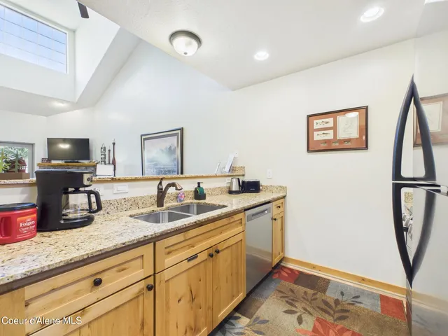 $289,000 | 99 Lookout Peak Drive, Pinehurst, ID 83850