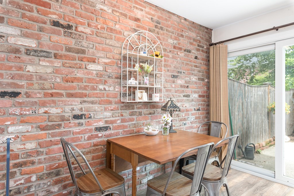 1153 Dickinson Street, Unit 1153 Springfield, MA 01108 - Photo 8 of 25