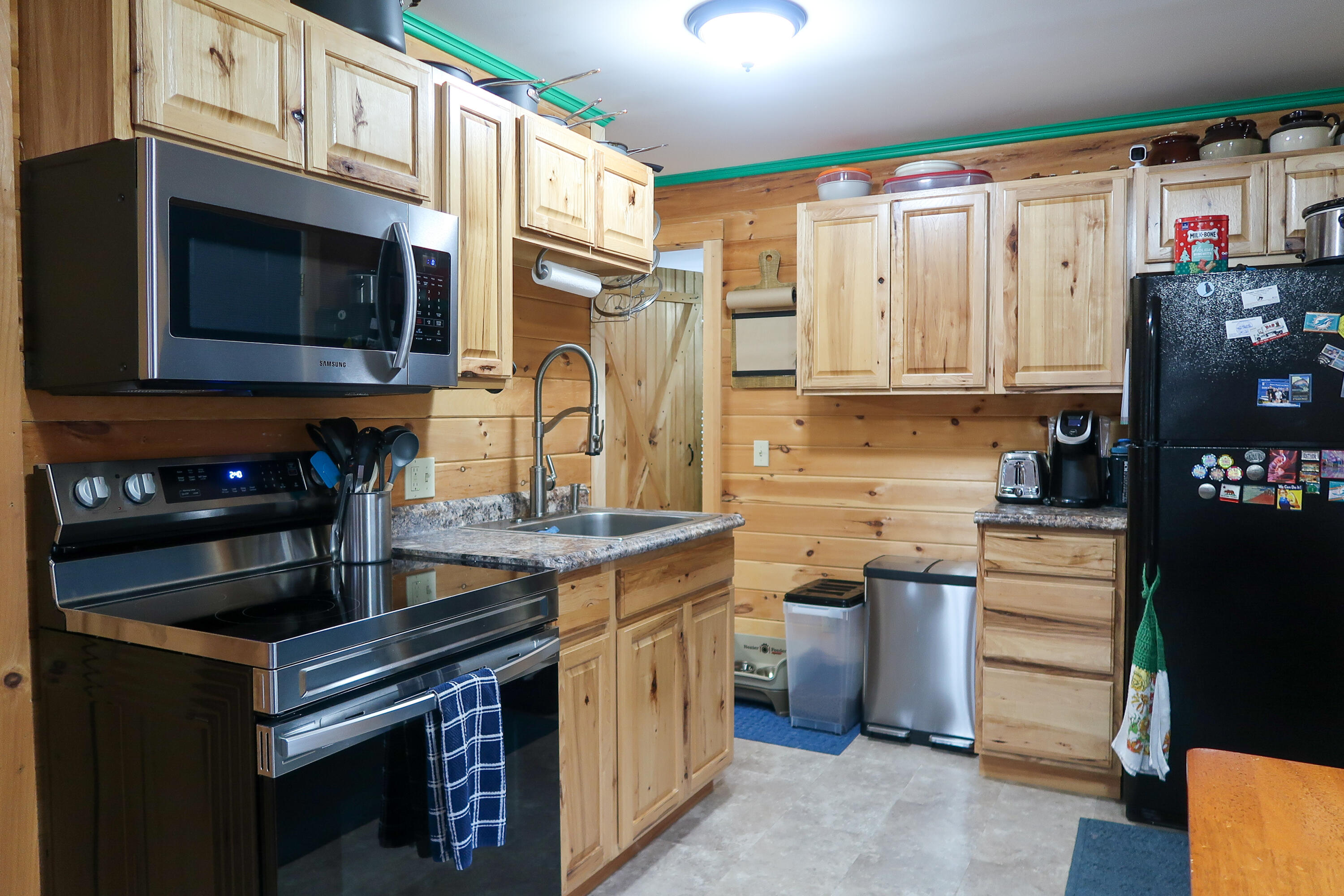 27 Albee Road Augusta, ME 04330 - Photo 4 of 28 IMG_7557