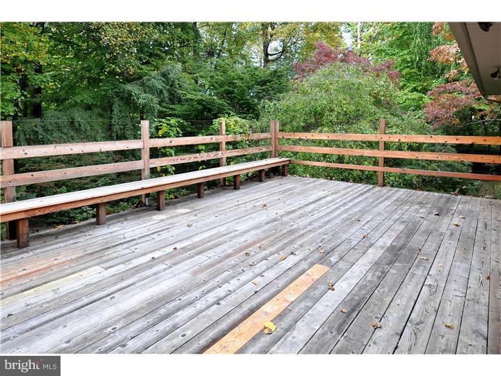 1380 Warner Road Jenkintown, PA 19046 - Photo 17 of 18 Deck