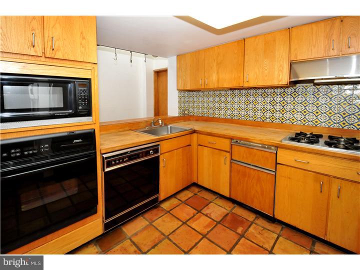 1380 Warner Road Jenkintown, PA 19046 - Photo 6 of 18 Kitchen
