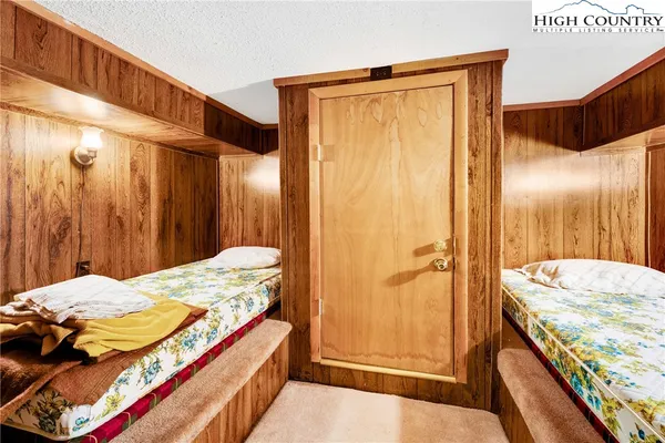 $499,000 | 118 Overbrook Trail, Beech Mountain, NC 28604