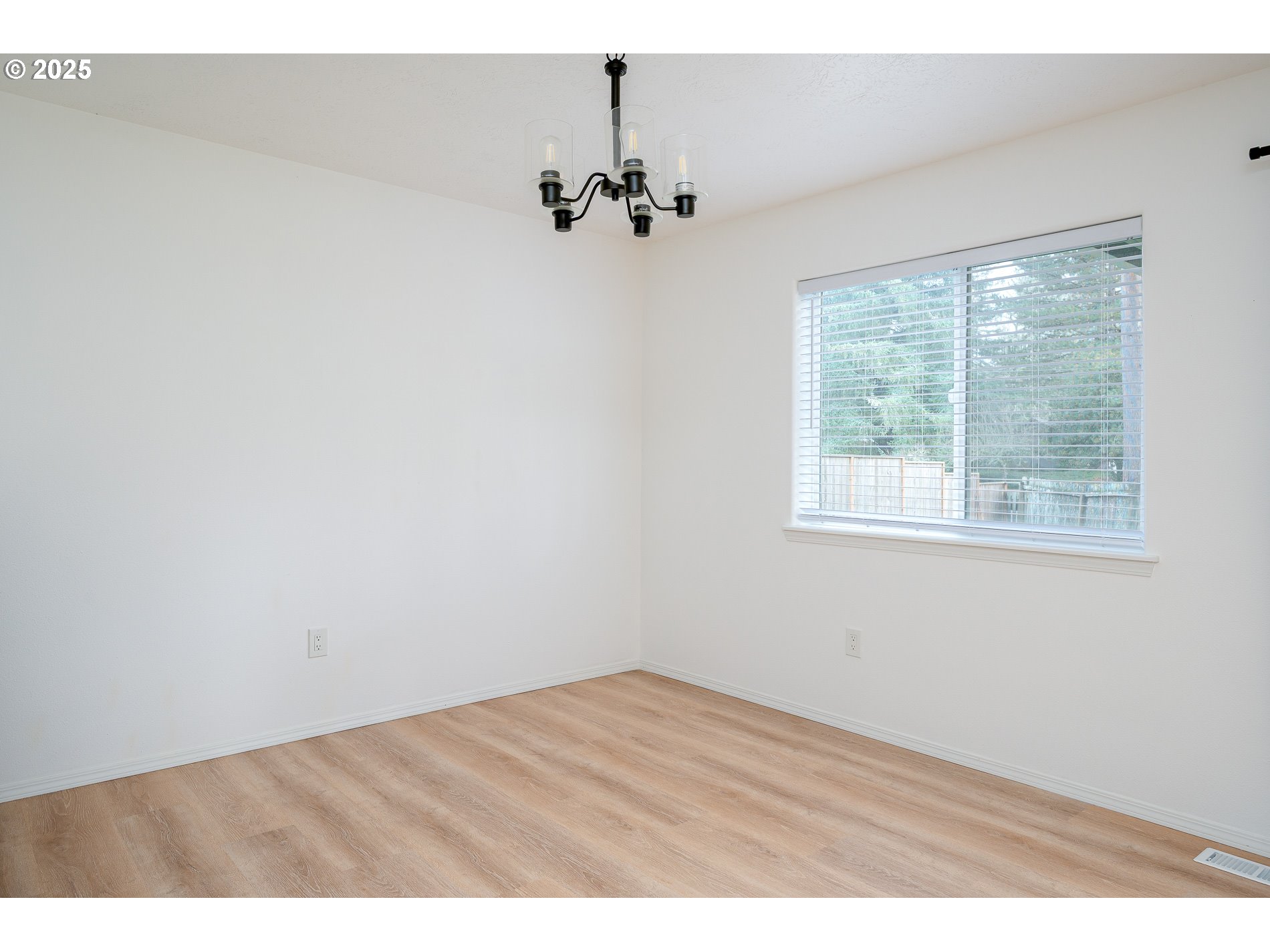 39380 Amherst Street Sandy, OR 97055 - Photo 21 of 45