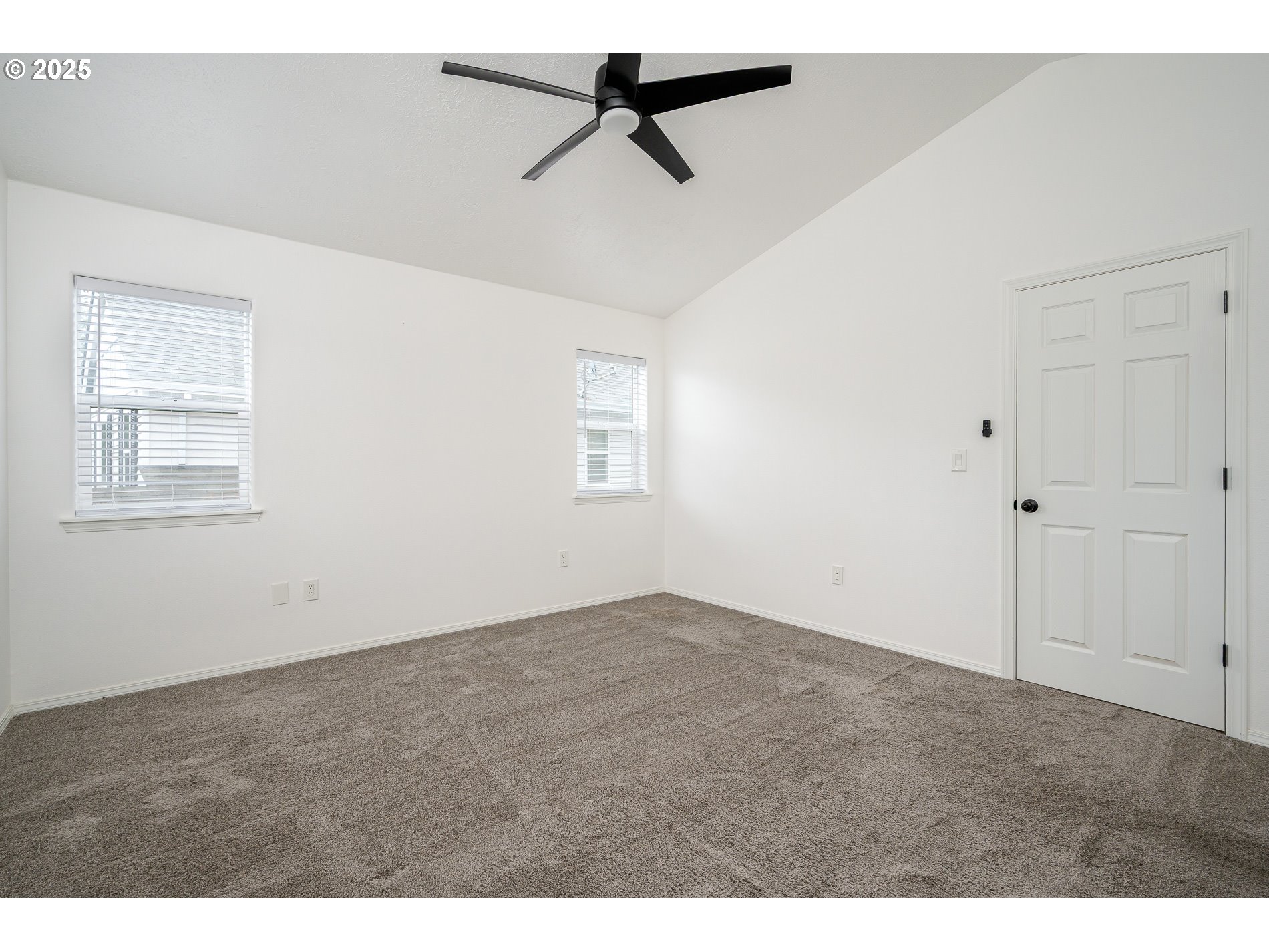 39380 Amherst Street Sandy, OR 97055 - Photo 25 of 45