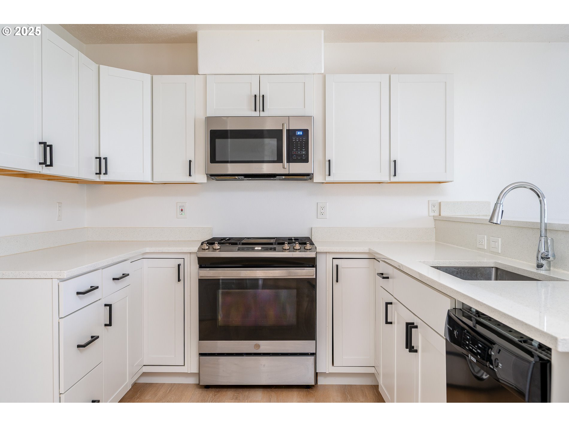 39380 Amherst Street Sandy, OR 97055 - Photo 6 of 45