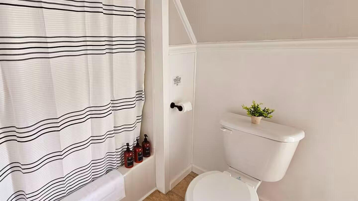34 Western Avenue Waterville, ME 04901 - Photo 22 of 34 22. Den