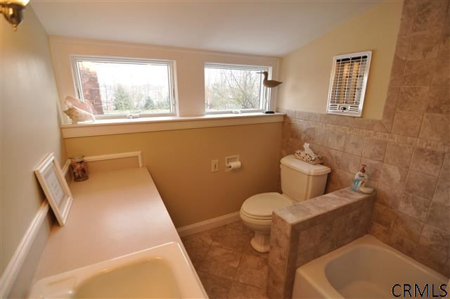 186 Kingsley Road Ballston, NY 12027 - Photo 10 of 15 Photo 10