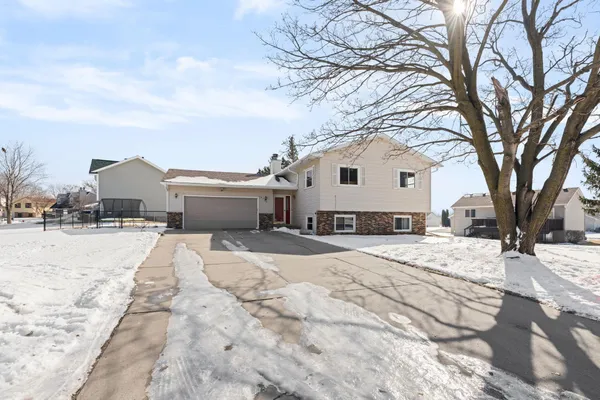 $405,000 | 15720 Cicerone Path, Rosemount, MN 55068