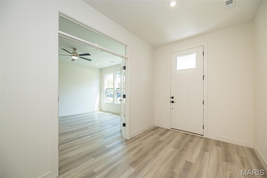 8975 Eager Road Richmond Heights, MO 63144 - Photo 19 of 44