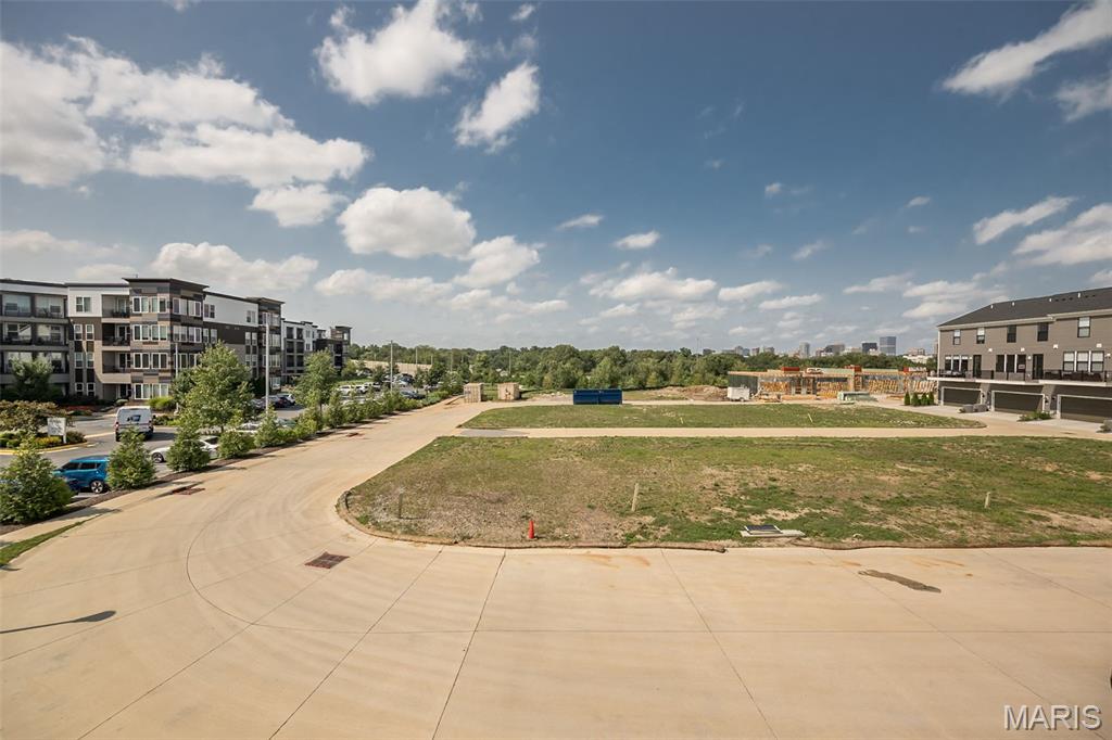 8975 Eager Road Richmond Heights, MO 63144 - Photo 39 of 44