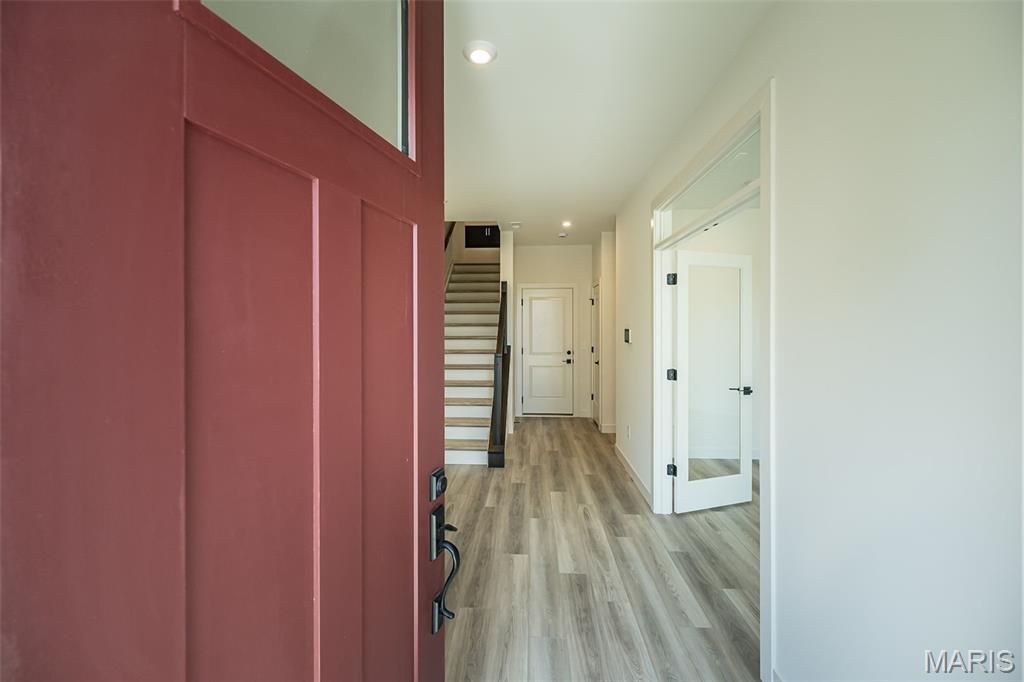 8975 Eager Road Richmond Heights, MO 63144 - Photo 4 of 44