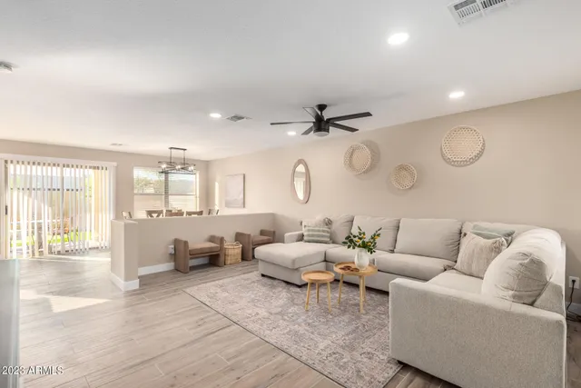 $10,000 | 9436 West Terri Lee Drive, Phoenix, AZ 85037