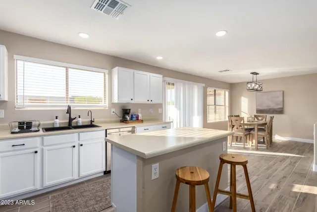 $10,000 | 9436 West Terri Lee Drive, Phoenix, AZ 85037