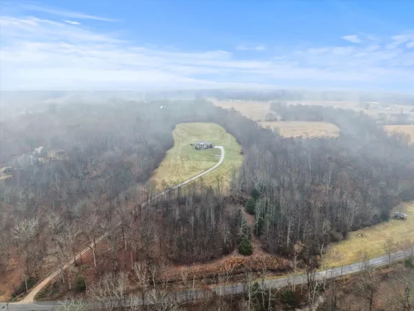 $949,000 | 950 Puncheon Branch Road, Minor Hill, TN 38473