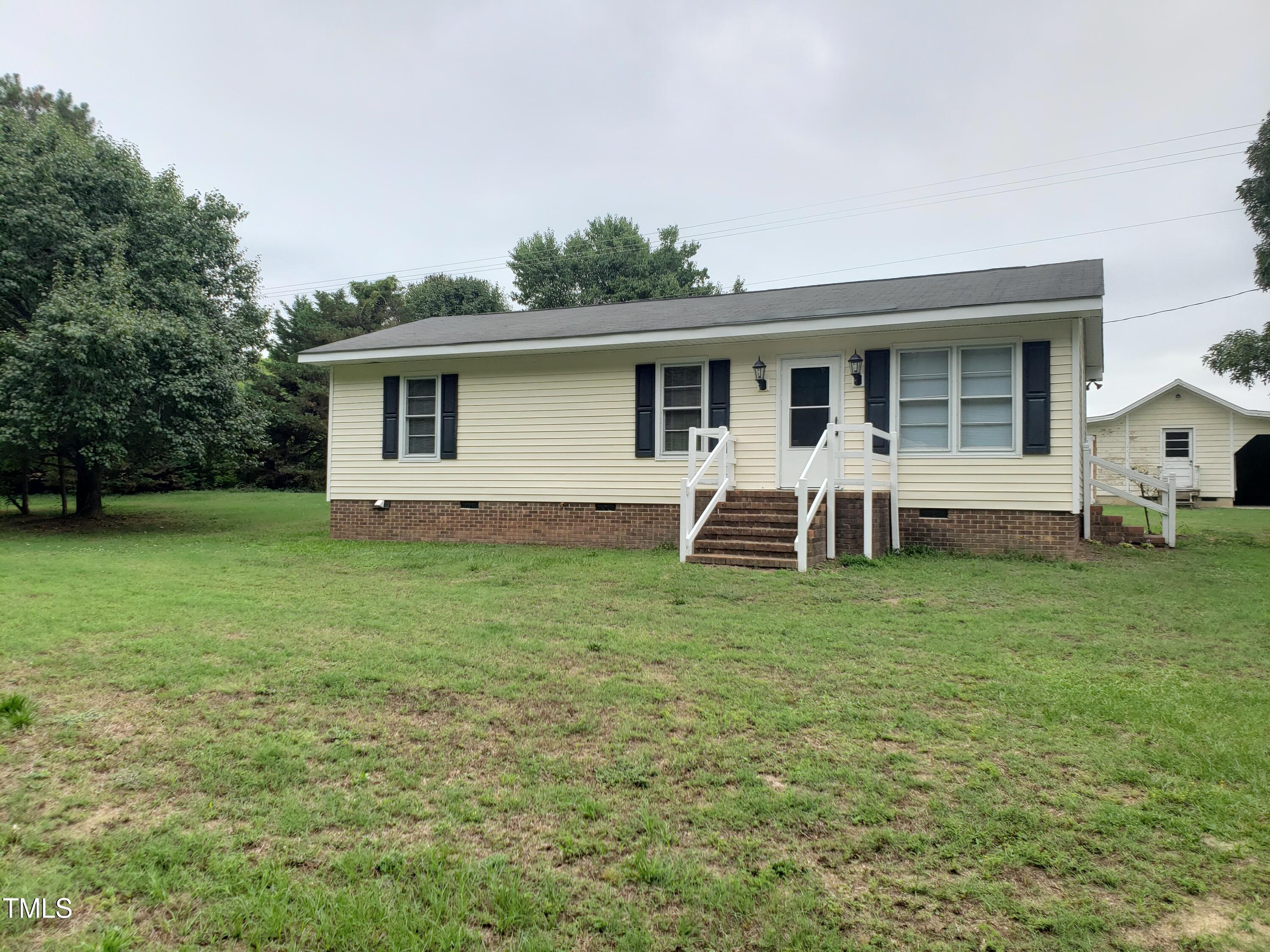 1280 Powhatan Road Clayton, NC 27527 - Photo 1 of 12 1280 Powhatan Listing Photots 11
