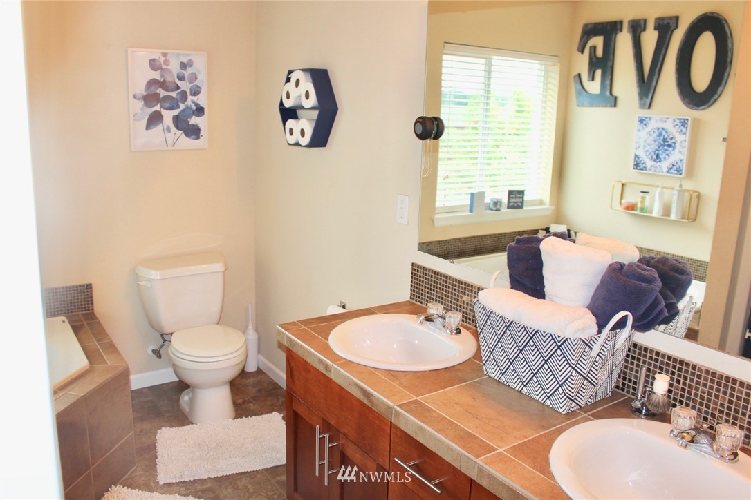 7265 Radius Loop Southeast Lacey, WA 98513 - Photo 16 of 25 Gallery Image 16