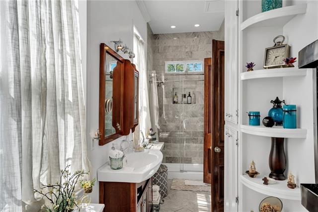 4861 Magazine Street, Unit UPPR New Orleans, LA 70115 - Photo 6 of 17
