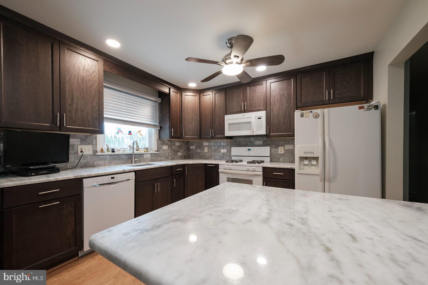 30 Rugby Road Reading, PA 19606 - Photo 8 of 22 Kitchen