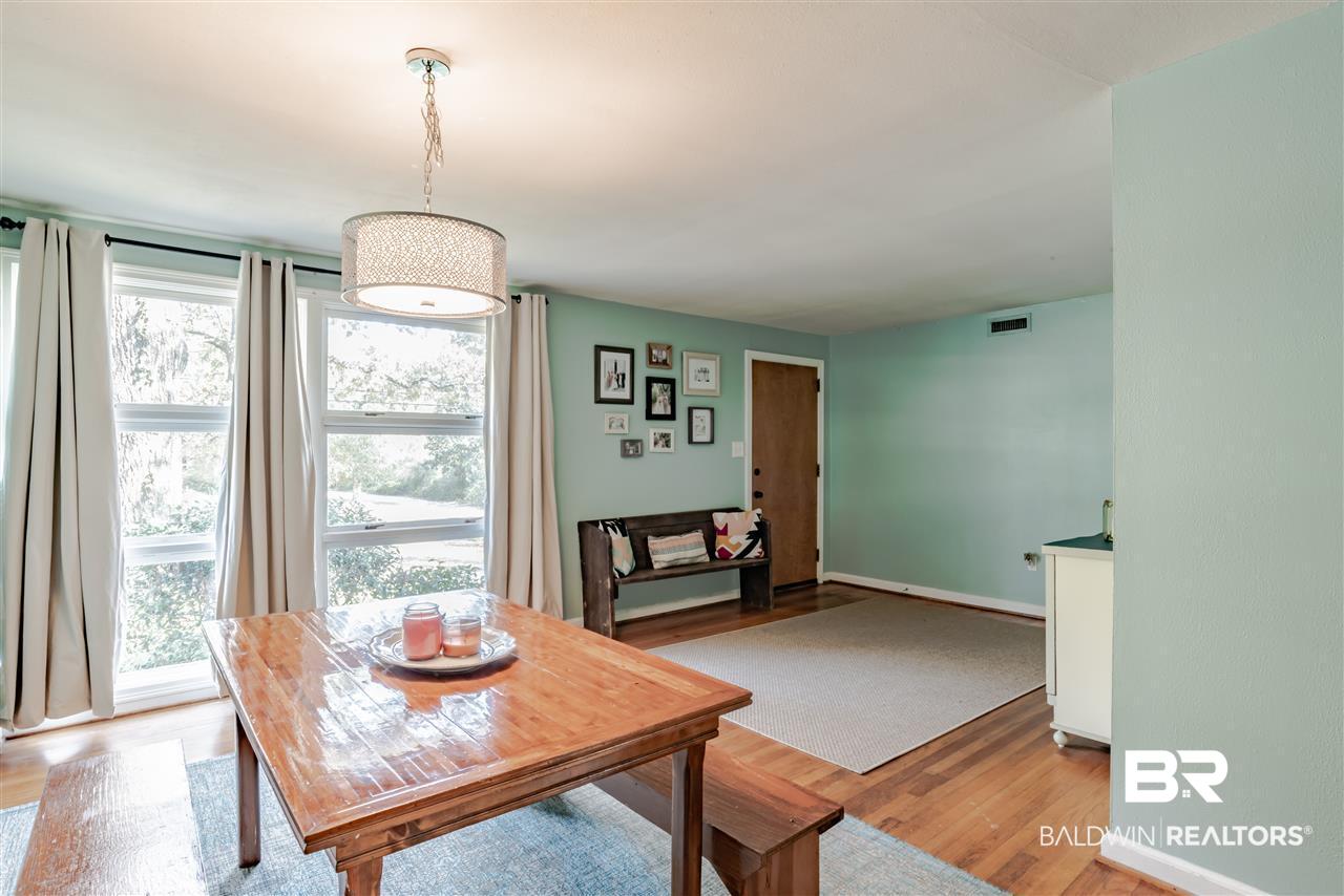 407 Thornton Place Mobile, AL 36609 - Photo 7 of 25