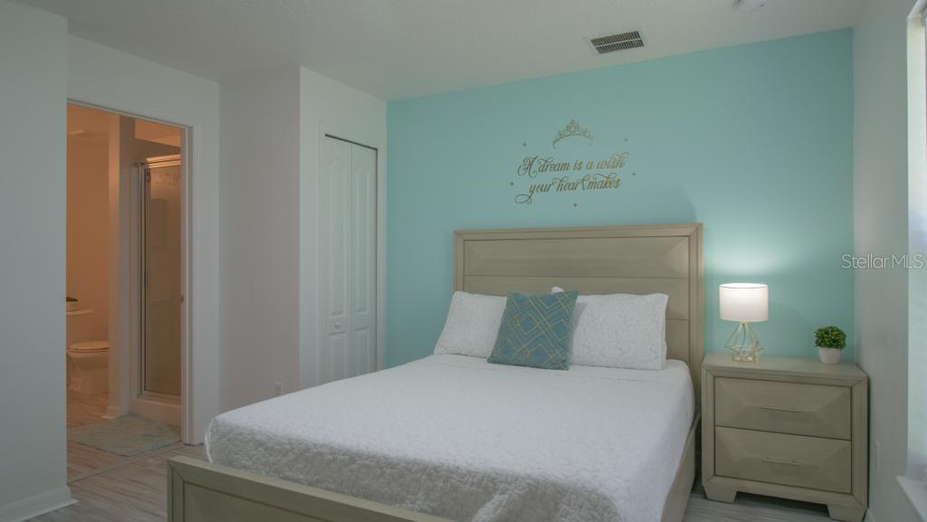 959 Sandy Ridge Drive Davenport, FL 33896 - Photo 8 of 17