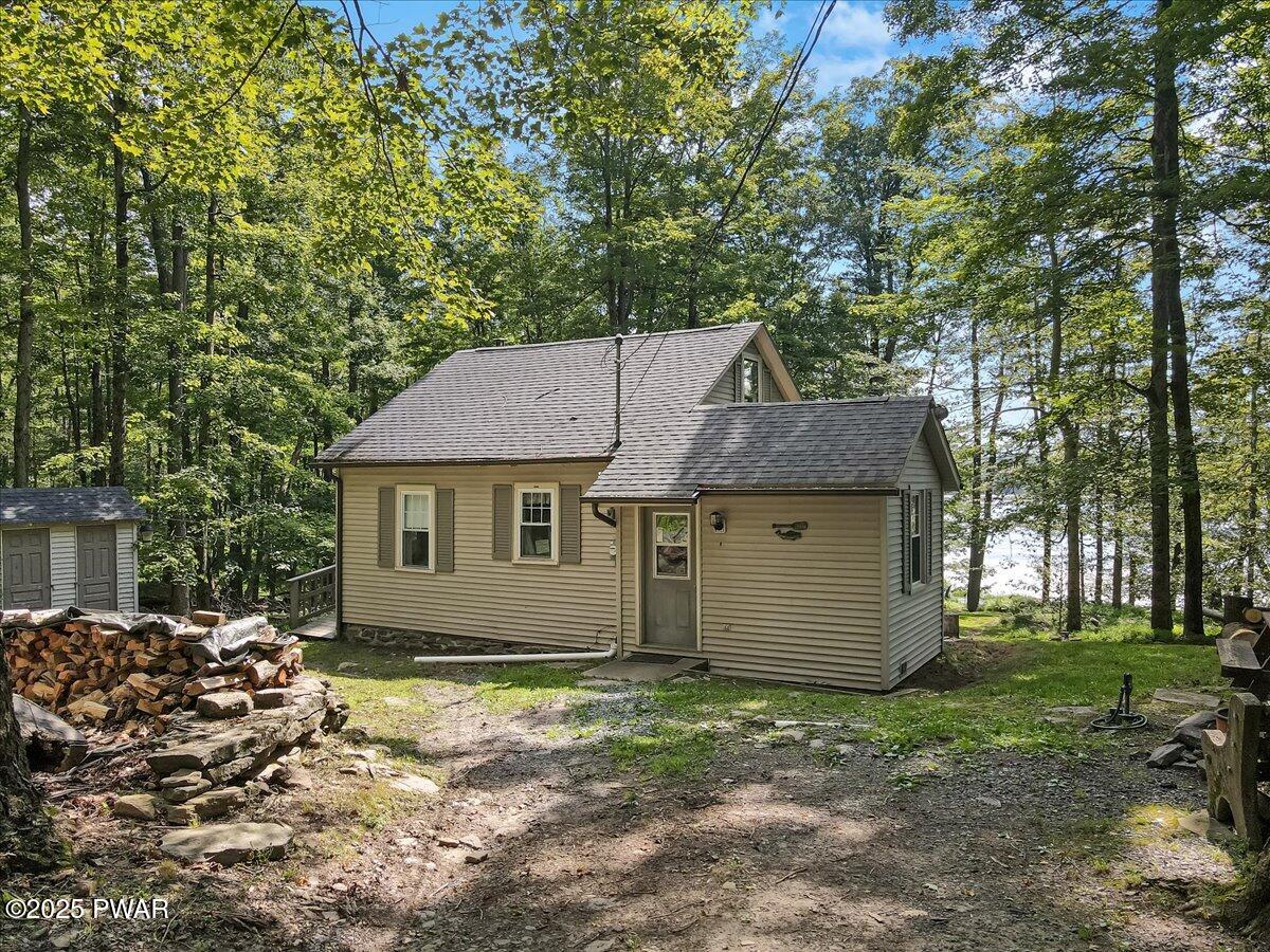 130 Ridgefield Point Road Greentown, PA 18426 - Photo 1 of 63 IMG_0418