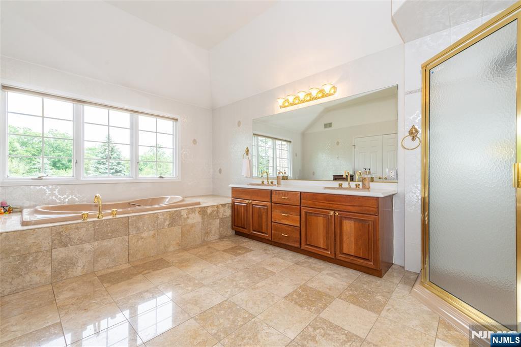 5 Raintree Court Butler, NJ 07405 - Photo 17 of 38