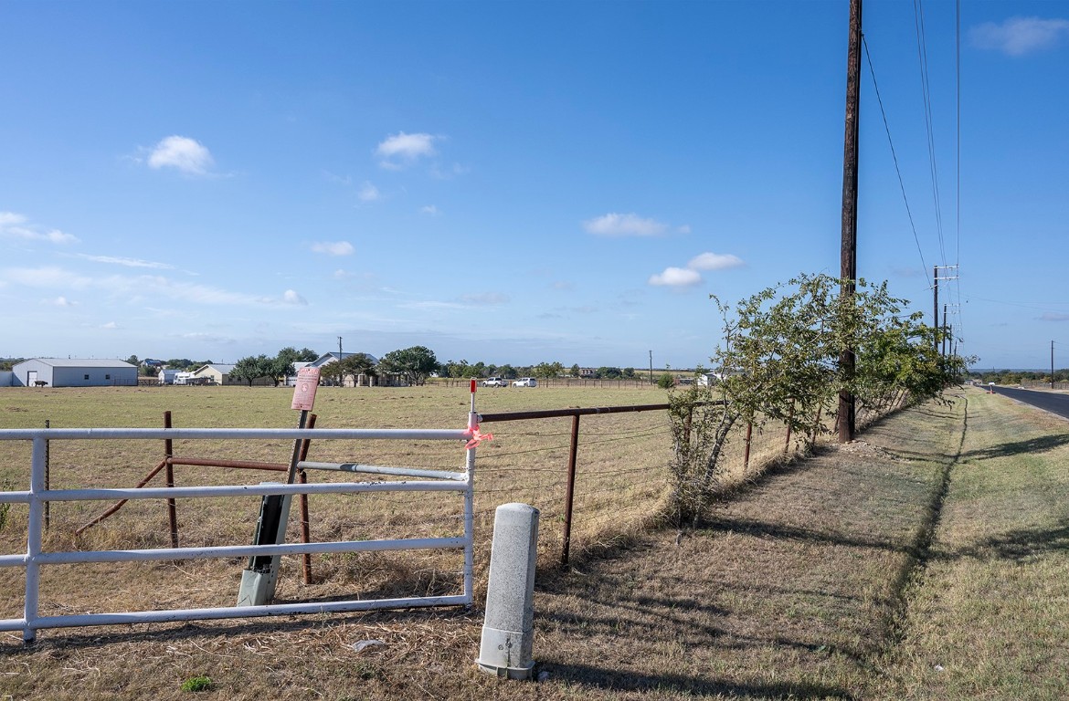 1833 County Road 305 Jarrell, TX 76537 - Photo 11 of 40 a view of a terrace
